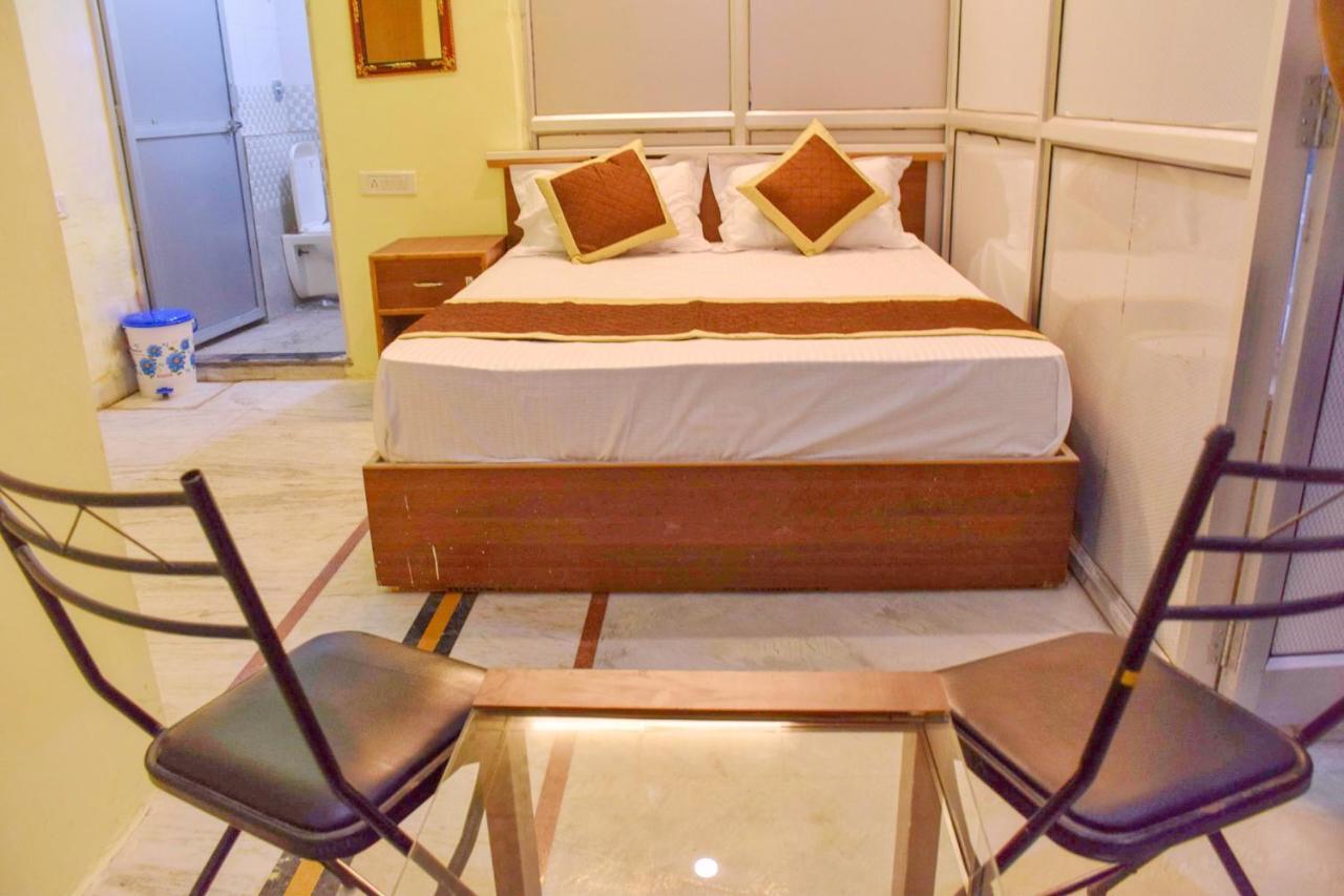 Pink City Hostel Jaipur Bagian luar foto