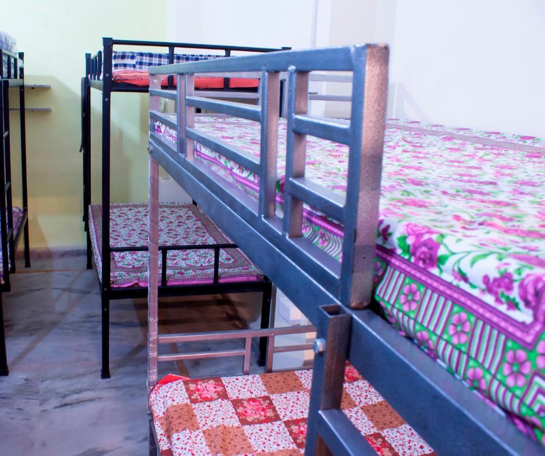 Pink City Hostel Jaipur Bagian luar foto